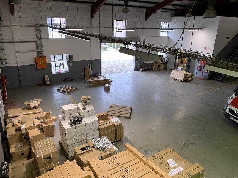 To Let Commercial Property for Rent in Paarden Eiland Western Cape